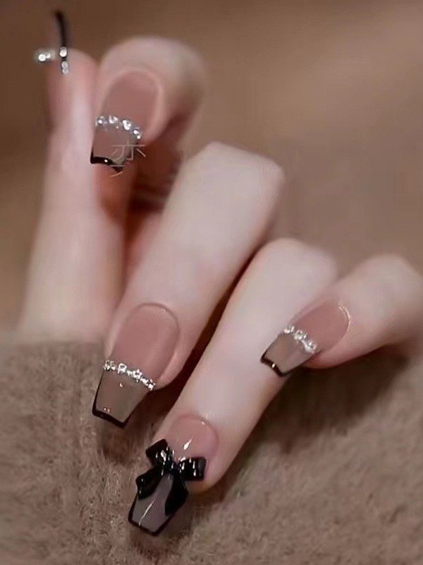 24pcs Rhinestone Chain Bow Decor Press On Nails-1